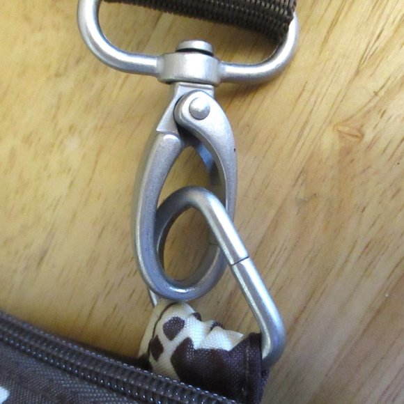 Baggallini Crossbody Bag Travel Organizer Purse Triple Zip, Brown Cream Print - Picture 13 of 16